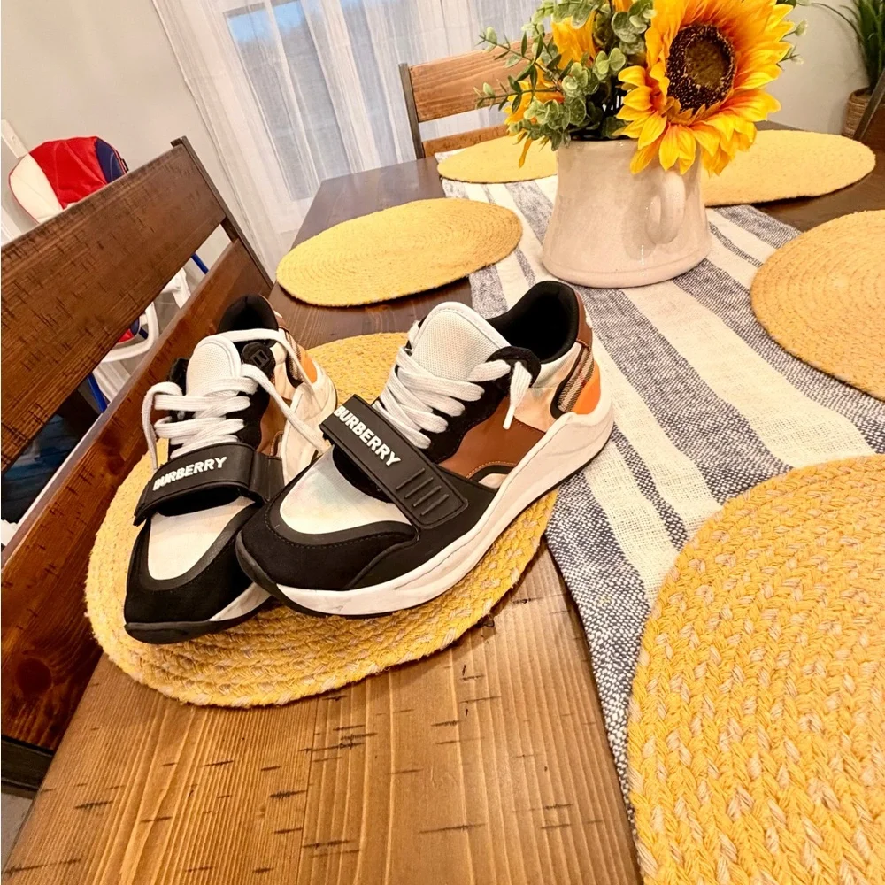 Burberry Black & White Logo Strap Sneakers - Picture 2 of 3